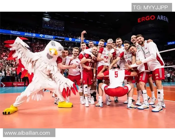 上海排球队以60分领跑杯赛积分榜展现强劲实力和夺冠希望