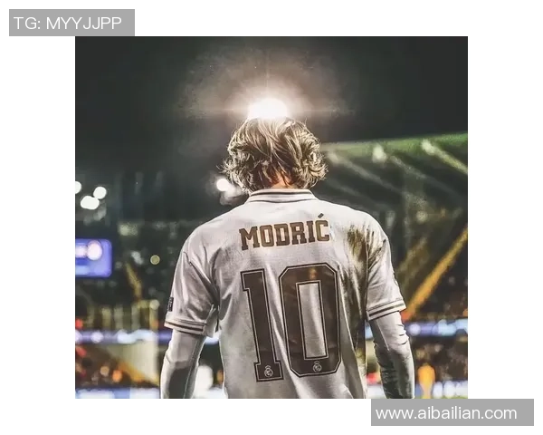 足球明星头像11号的魅力与传奇背后的故事与成就分析 足球明星头像11号的魅力与传奇背后的故事与成就分析