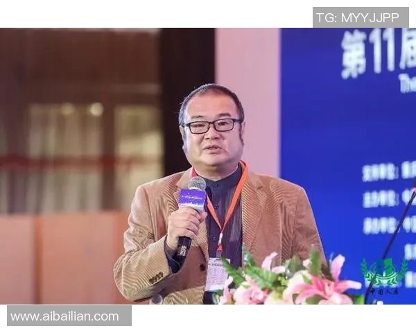 重庆足球队个人能力分析与战术应用的深度探讨 重庆足球队个人能力分析与战术应用的深度探讨